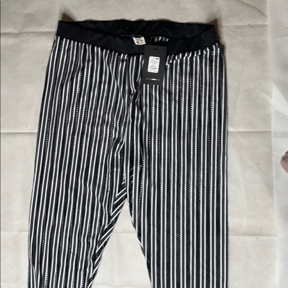 Fashion Nova Leggings